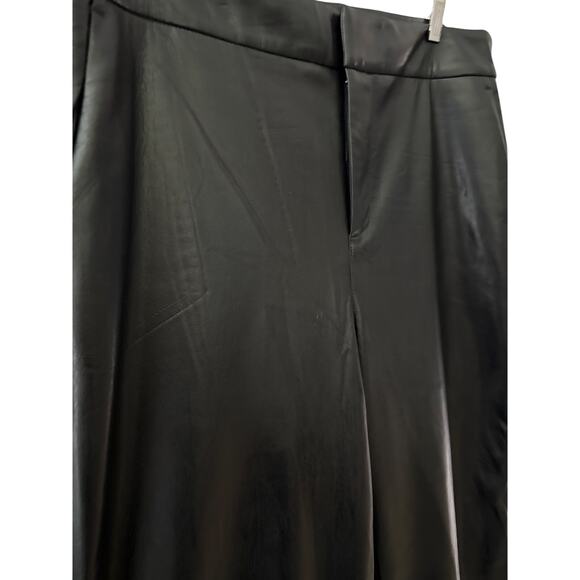 Chico’s Faux Leather‎ Cut Out Ankle Crop Wide Leg Trouser Pants Black Size 12 - Picture 12 of 13